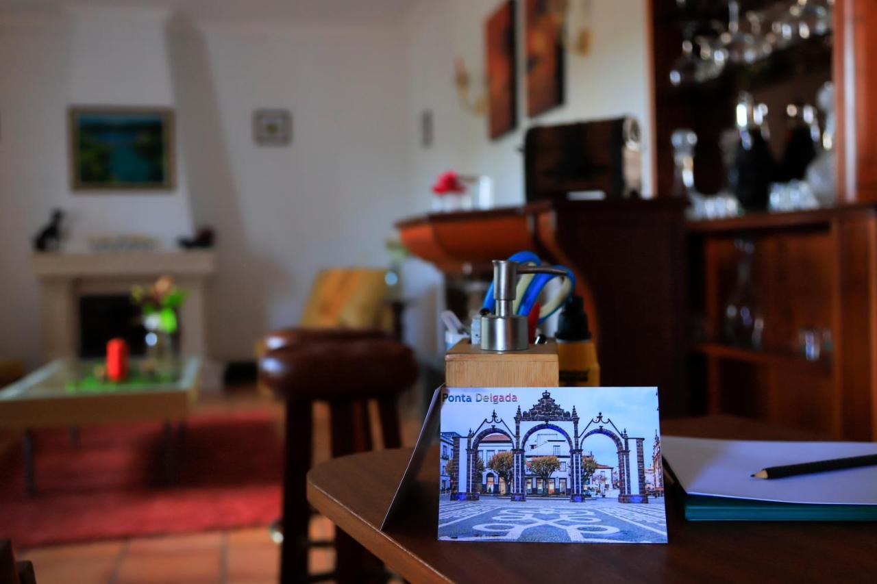 Bella Italia Populo Guest House Πόντα Ντελγκάντα Εξωτερικό φωτογραφία
