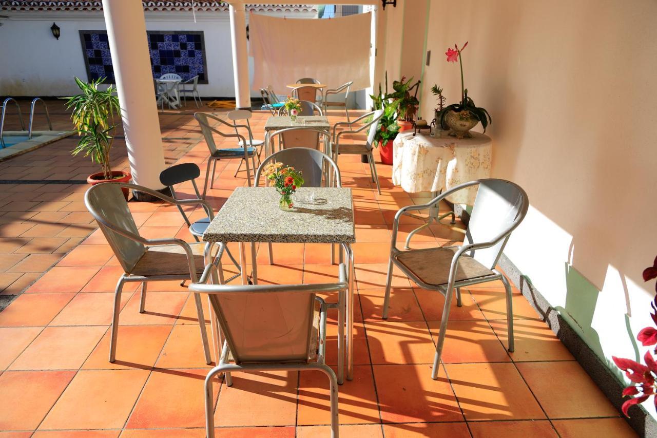 Bella Italia Populo Guest House Πόντα Ντελγκάντα Εξωτερικό φωτογραφία