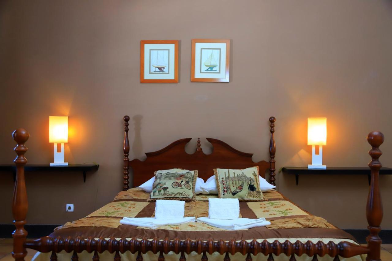 Bella Italia Populo Guest House Πόντα Ντελγκάντα Εξωτερικό φωτογραφία