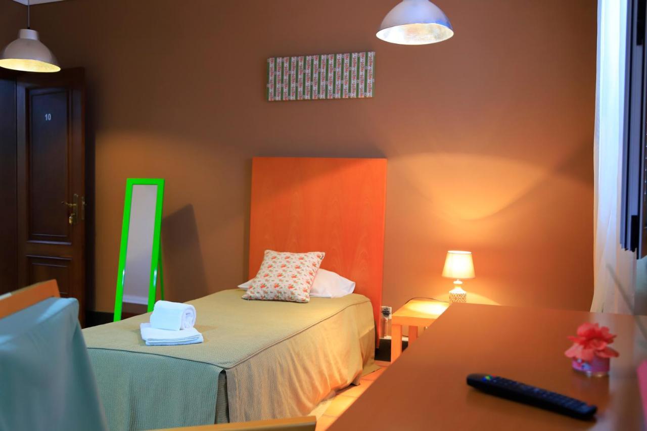 Bella Italia Populo Guest House Πόντα Ντελγκάντα Εξωτερικό φωτογραφία